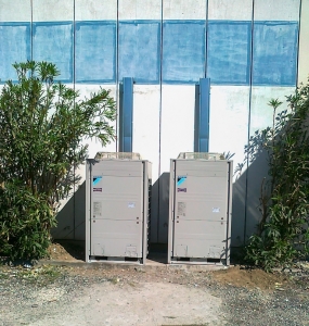 Deux groupes de pompe à chaleur air-air DAIKIN