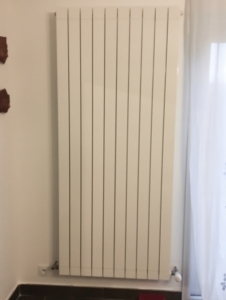 Radiateur en aluminium vertical